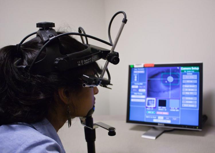 phone-based-eye-tracking-system-1466239531